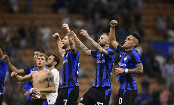 基维奥尔：我在波尔图适应得很快，很开心与贝德纳雷克共事