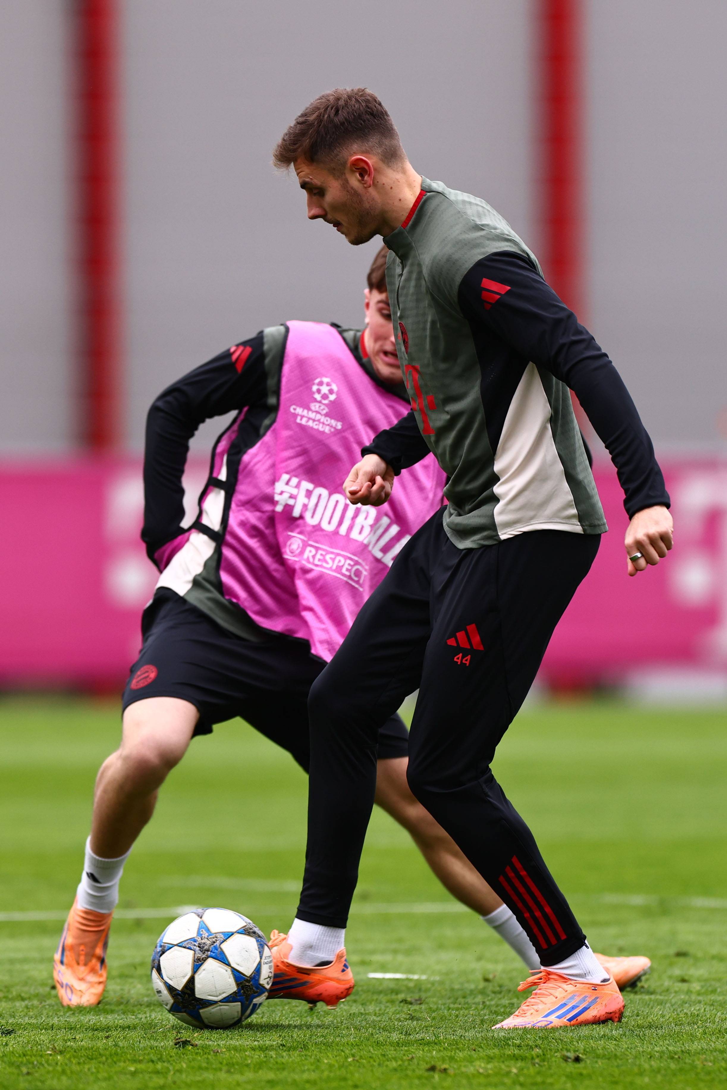 费兰·托雷斯戴帽斩获赛季11球，超越莱万距离姆巴佩5球